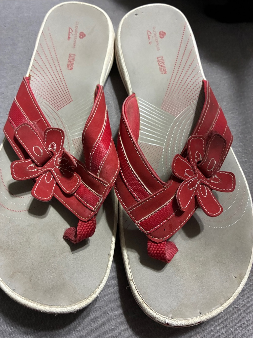 Clarks Women’s Red Floral Strap Sandals - Picture 2 of 3
